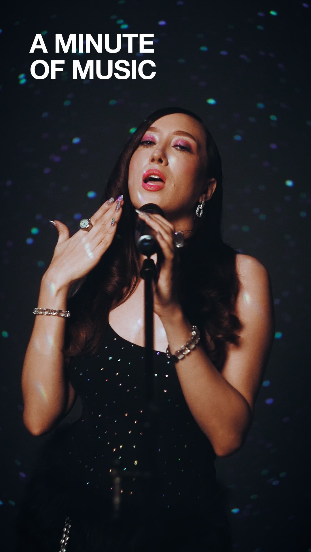 A Minute of Music — @raquelllofficial